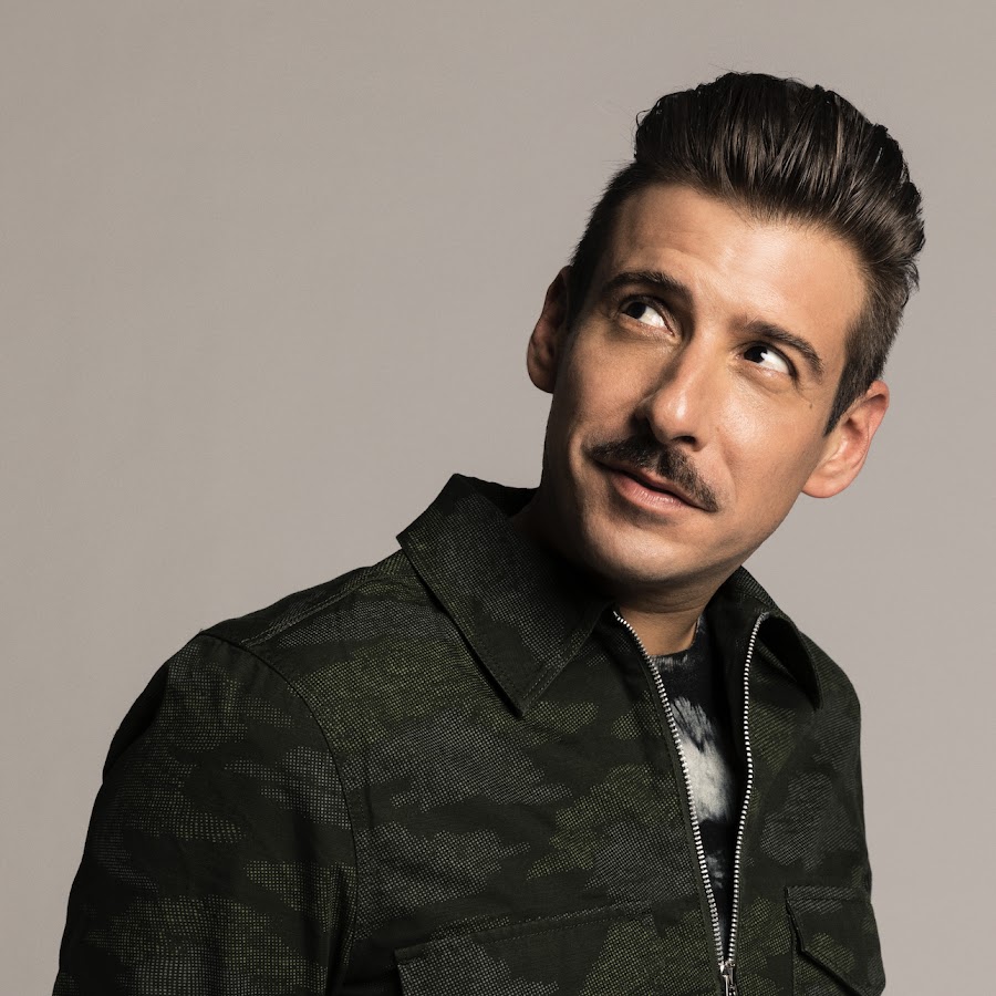 Francesco Gabbani: nuova musica e un Sanremo da protagonista